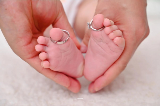 株洲满月宝宝只放屁不排便